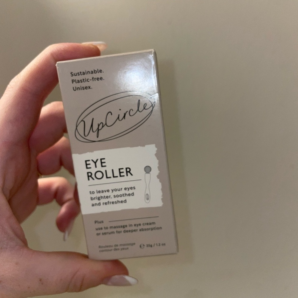Eye Roller - Cream